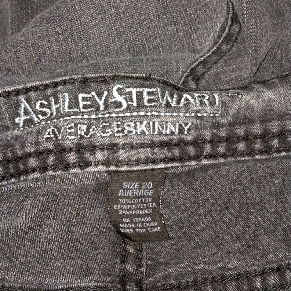 Black Ashley Stewart average skinny jeans